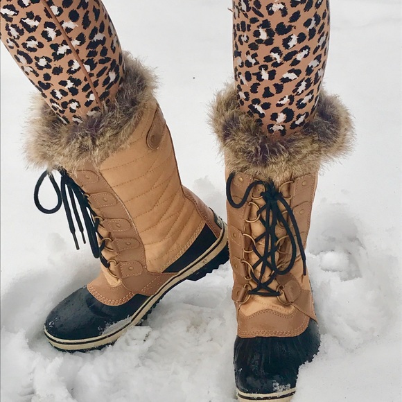 Sorel Shoes - Brand New Sorel Tofino II Boots